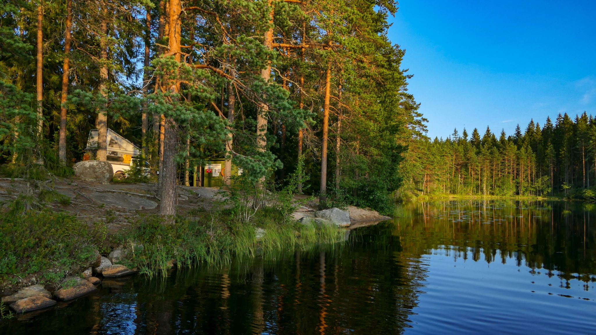 Malerische Übernachtungsplätze sind in Finnland leicht zu finden - und sogar meistens mit eigenem See.